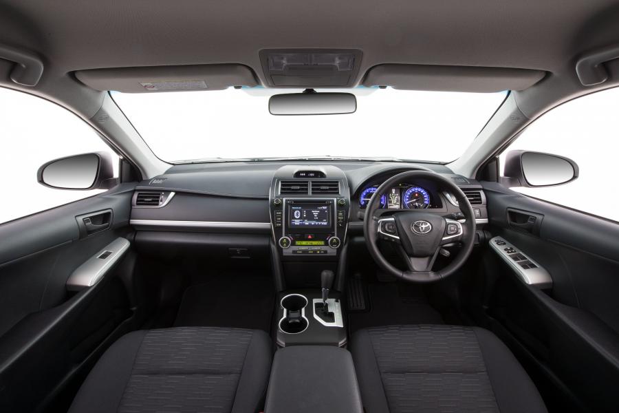 Торпедо Toyota Camry RZ Special Edition 2016 года  (AU) (фото 6 из 23)
